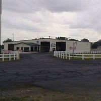 Fly In Lube & Wash logo